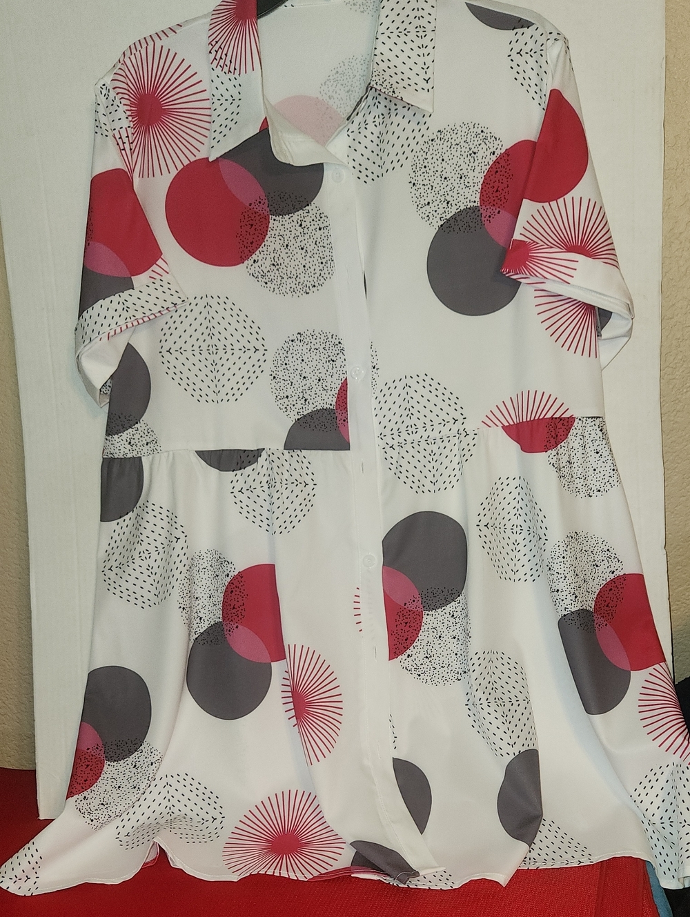 Women’s White Button-Front Dress with Pink and Gray Geometric Print